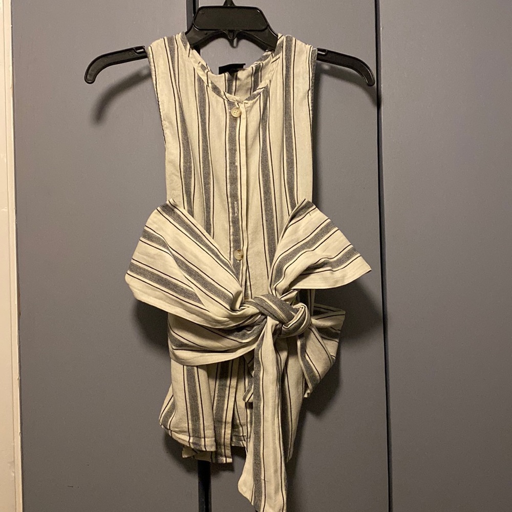 Who What Wear Wrap Top Gray and White Striped Size Small